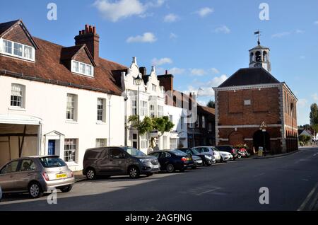 Die High Street und Market Hall in alten Amersham, Buckinghamshire, England Stockfoto