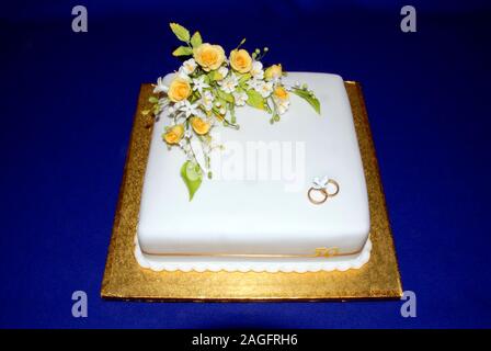 Single Tier quadratischen Feier Kuchen bav Goldene Hochzeit - 50 Jahre Ehe Stockfoto