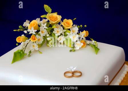 Single Tier quadratischen Feier Kuchen bav Goldene Hochzeit - 50 Jahre Ehe Stockfoto