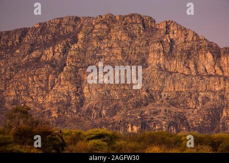 Tsodilo Hügel „Männerhügel“, Abendglühen, alte Felsmalereien, kalahari Wüste, Botsuana, Südafrika, Afrika Stockfoto