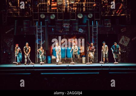 Padua, Italien. 12 Nov, 2019. Stomp während Stomp, in Padova, Italien, 12. November 2019 Credit: Unabhängige Fotoagentur/Alamy leben Nachrichten Stockfoto