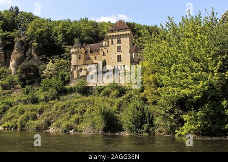 Vezac (Südwesten Frankreichs): Die malartrie Schloss am Ufer des Flusses Dordogne im Périgord Noir Stockfoto