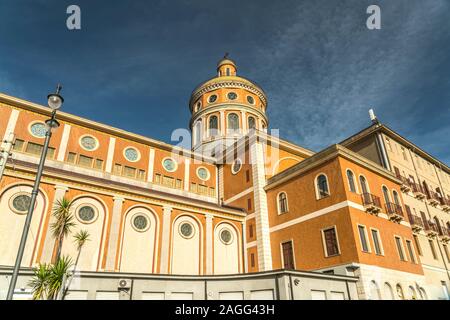 Wallfahrtskirche in Tindari, Patti, Sizilien, Italien, Europa | Heiligtum von Tindari, Patti, Sizilien, Italien, Europa Stockfoto