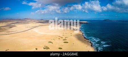 Fuerteventura, Corralejo Sanddünen Nature Park. Schöne Luftaufnahme. Kanarische Inseln, Spanien Stockfoto