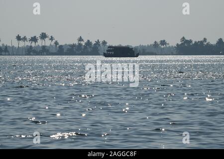 Kerala Backwaters. Hausboot auf dem Lake Vembanad in Kerala, Indien Stockfoto