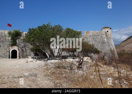 Äußere der Eingang zu Ali Pascha Festung, erbaut von Ali Pasha, in der Bucht von Palermo, im Südwesten Albanien Stockfoto