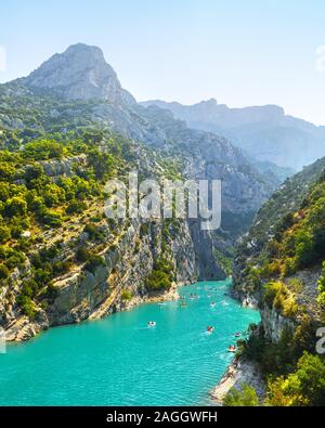 Verdon, Provence, Frankreich. Blick auf den Fluss Verdon von der Oberseite der Schluchten des Verdon. Frankreich Stockfoto