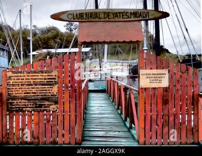 Micalvi (Puerto Williams, Chile), die Welten, die südlichste Yacht Club und Pub Stockfoto