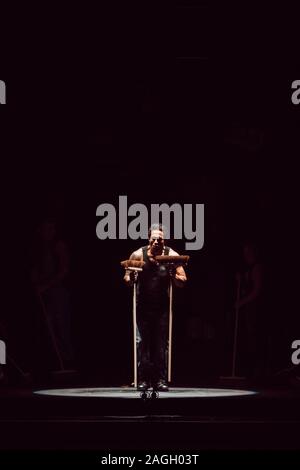 Padua, Italien. 12 Nov, 2019. Stomp während Stomp im Gran Teatro Geox in Padua, Italien, 12. November 2019 Credit: Unabhängige Fotoagentur/Alamy leben Nachrichten Stockfoto