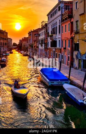 Rio della Sensa bei Sonnenuntergang, Venedig, Italien Stockfoto