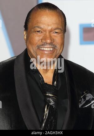 London, Großbritannien. 18 Dez, 2019. LONDON, GROSSBRITANNIEN, 18. Dezember 2019: Billy Dee Williams besucht die 'Star Wars: Der Aufstieg der Skywalker "Europäische Premiere im Cineworld Leicester Square in London. Credit: SOPA Images Limited/Alamy leben Nachrichten Stockfoto