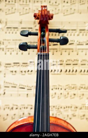Geige und Bogen von Musik Stockfoto