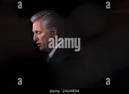 Washington, United States. 19 Dez, 2019. Haus Minderheit Führer Kevin McCarthy, R - Calif., spricht auf dem Capitol Hill in Washington, DC am Donnerstag, 19. Dezember 2019. Foto von Kevin Dietsch/UPI Quelle: UPI/Alamy leben Nachrichten Stockfoto