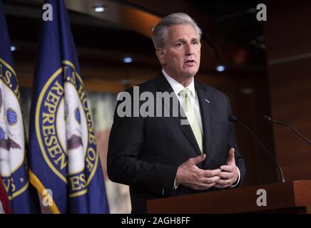 Washington, United States. 19 Dez, 2019. Haus Minderheit Führer Kevin McCarthy, R - Calif., spricht auf dem Capitol Hill in Washington, DC am Donnerstag, 19. Dezember 2019. Foto von Kevin Dietsch/UPI Quelle: UPI/Alamy leben Nachrichten Stockfoto