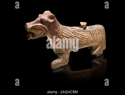 Hethiter Terra Cotta lion geformte Ritual Schiff - 16. Jahrhundert v. Chr. - Hattusa (Bogazkoy) - Museum für Anatolische Zivilisationen, Ankara, Türkei. Gegen b Stockfoto