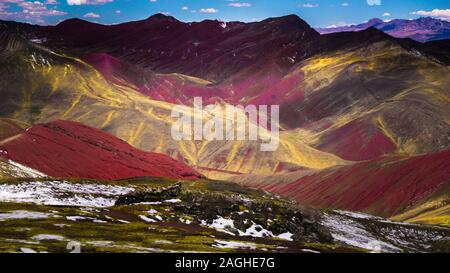 Palccoyo Roten Tal in der Nähe des Rainbow Berg in Palccoyo, Cusco, Peru Stockfoto