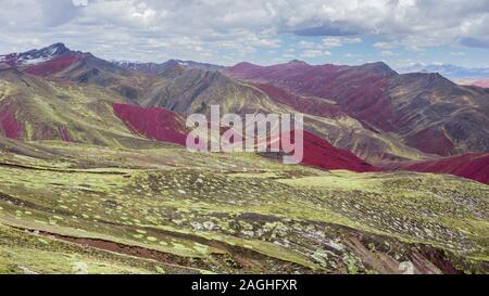 Palccoyo Roten Tal in der Nähe des Rainbow Berg in Palccoyo, Cusco, Peru Stockfoto