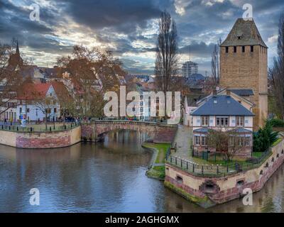 Ponts Couverts außerhalb La Petite France in Straßburg, Elsass, Frankreich, Europa Stockfoto