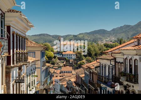 Szenen aus dem historischen Zentrum der Kolonialstadt von Ouro Preto in Brasilien Stockfoto