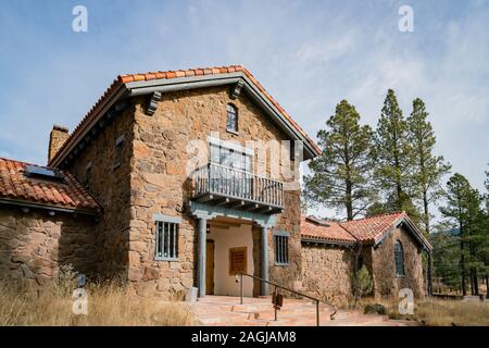 Sonnige Außenansicht des Museum von Northern Arizona, USA Stockfoto