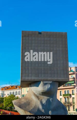 La Tête Au Carre De Sosno, in Nizza, in Provence-Alpes-Côte d'Azur, Frankreich. Stockfoto