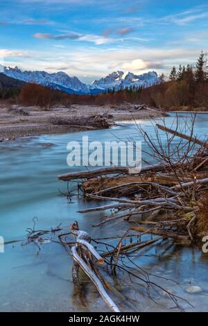 Dämmerung in Isar Valley in der Nähe von Wallgau, Bayern, Deutschland Stockfoto