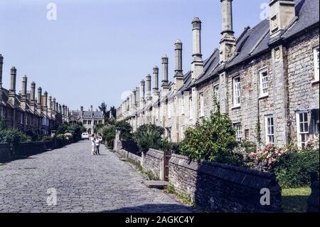 GB '80: Wells Cathedral: Vikare schließen Stockfoto