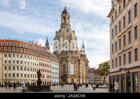 Neumarkt und Frauenkirche in Dresden Stockfoto