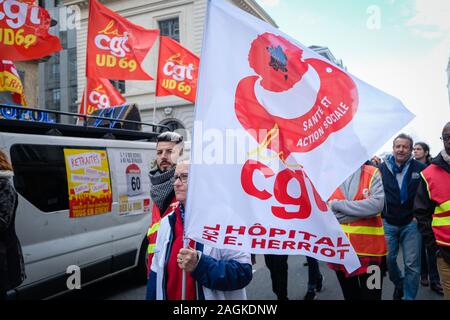 Dezember 19, 2019, Lyon, Auvergne-Rh ône-Alpes, Frankreich. Neue Mobilisierung gegen die Rentenreform. Stockfoto