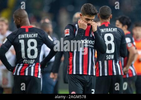 Andre SILVA (mi., F) enttäuscht ist, enttäuscht, enttäuscht, enttäuscht, traurig, frustriert, enttäuscht, frustriert, halb Bild, halb Abbildung, Fußball 1. Fussballbundesliga, 16. Spieltag, Eintracht Frankfurt (F) - 1. FC Köln (K) 2:4, am 18. Dezember 2019 in Frankfurt/Deutschland. € | Nutzung weltweit Stockfoto