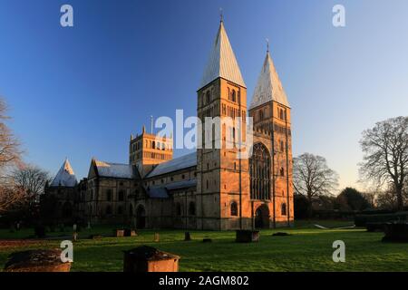 Blick über Southwell Minster, Southwell Marktstadt, Nottinghamshire, England, Großbritannien Stockfoto