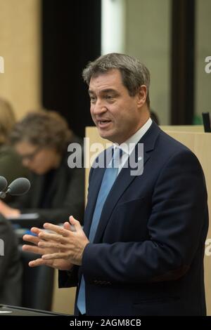 Berlin, Deutschland. 20 Dez, 2019. Markus Söder (CSU), Ministerpräsident von Bayern, spricht im Bundesrat vor der Abstimmung über das Klimapaket. Quelle: Jörg Carstensen/dpa/Alamy leben Nachrichten Stockfoto