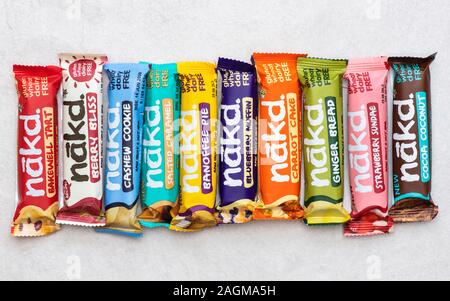 Nakd Bars. Raw Whole Foods Bars aus ganz natürliche Zutaten Stockfoto