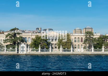 Dezember 17,2019 Istanbul TÜRKEI, Dolmabahce Palast im 19. Jahrhundert erbaut ist einer der berühmtesten Paläste der Welt. Stockfoto