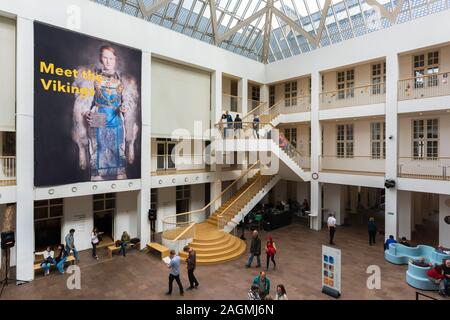 Nationalmuseum Kopenhagen, Blick auf das Atrium und die Haupthalle des Nationalmuseet (Nationalmuseum) von Dänemark, Kopenhagen. Stockfoto