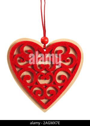 Rote hölzerne Herz mit String auf weißem Hintergrund Stockfoto