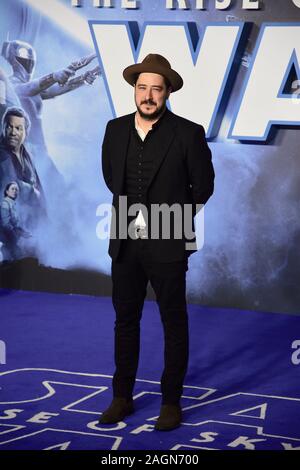 Marcus Mumford. Star Wars: Der Aufstieg von Skywalker. Europäische Premiere, Cineworld Leicester Square, London. Großbritannien Stockfoto