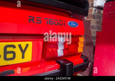 1983 Mark 3 Ford Escort RS1600i Fahrzeug mit Heißluke im Retro-Design Stockfoto