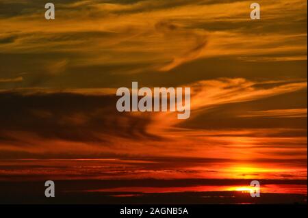 Strand Sonnenuntergang im Norden von Portugal Stockfoto