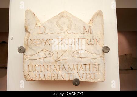 Italien, Rom, Diokletianbäder, römisches Nationalmuseum, Grabstele der Licinia Amias, die älteste christliche Inschrift in Rom (3. Jahrhundert n. Chr.) Stockfoto