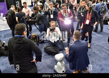 Buddy Personal Assistant Roboter von Blue Frog Robotics präsentiert auf der CES vorgestellt Event auf der CES, Consumer Electronics Show, Las Vegas, Nevada, USA Stockfoto