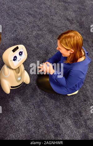 Buddy Personal Assistant Roboter von Blue Frog Robotics präsentiert auf der CES vorgestellt Event auf der CES, Consumer Electronics Show, Las Vegas, Nevada, USA Stockfoto