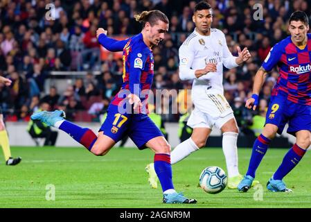 BARCELONA-DEZ 18: Griezmann spielt in der Liga Match zwischen dem FC Barcelona und Real Madrid im Camp Nou Stadion am Dezember 18, 2019 in Barcelon Stockfoto