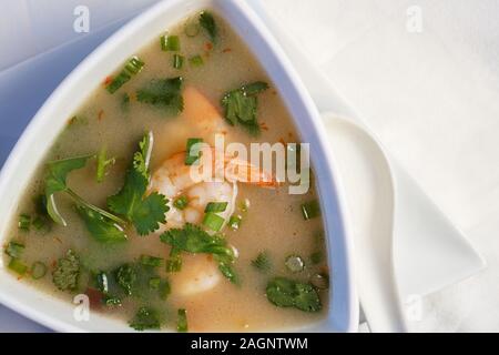 Süß und sauer Meeresfrüchtesuppe Stockfoto