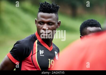 Kampala, Uganda. 16 Dez 2019. Joel Madondo (11, Uganda). Uganda National Team in der Ausbildung für die cecafa Senior Challenge Cup 2019. Lubaga auf dem Gebiet der Berufsbildung. Credit: XtraTimeSports (Darren McKinstry) Stockfoto