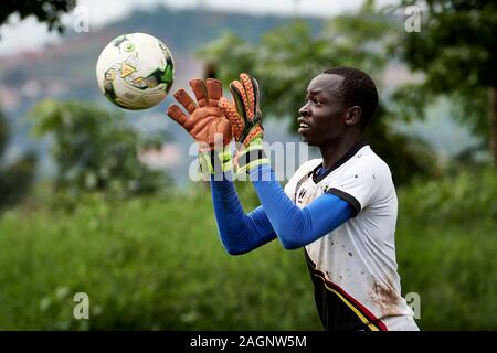 Kampala, Uganda. 16 Dez 2019. Jack Komacech. Uganda National Team in der Ausbildung für die cecafa Senior Challenge Cup 2019. Lubaga auf dem Gebiet der Berufsbildung. Credit: XtraTimeSports (Darren McKinstry) Stockfoto