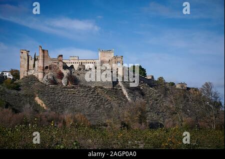 Schloss - Palast der Escalona des fünfzehnten Jahrhunderts und Mudejar Stil in Escalona del Alberche, Toledo Spanien Stockfoto