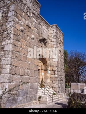 Syrien. Die St Paul's Chapel, Teil der Stadtmauern von Damaskus, von wo aus er über dem Stadttor in einem Brotkorb abgesenkt wurde, um aus Blasphemie zu fliehen. Stockfoto