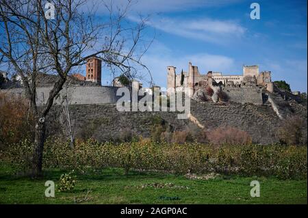 Schloss - Palast der Escalona des fünfzehnten Jahrhunderts und Mudejar Stil in Escalona del Alberche, Toledo Spanien Stockfoto