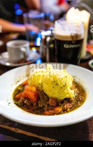 Irish Stew der ältesten Irischen Pub The Brazen Head, Dublin, Irland Stockfoto